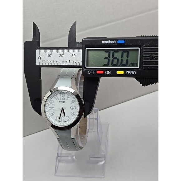 Timex Easy Reader T2H531 Womens White Blue Leather Watch Indiglo New Battery - Picture 7 of 12